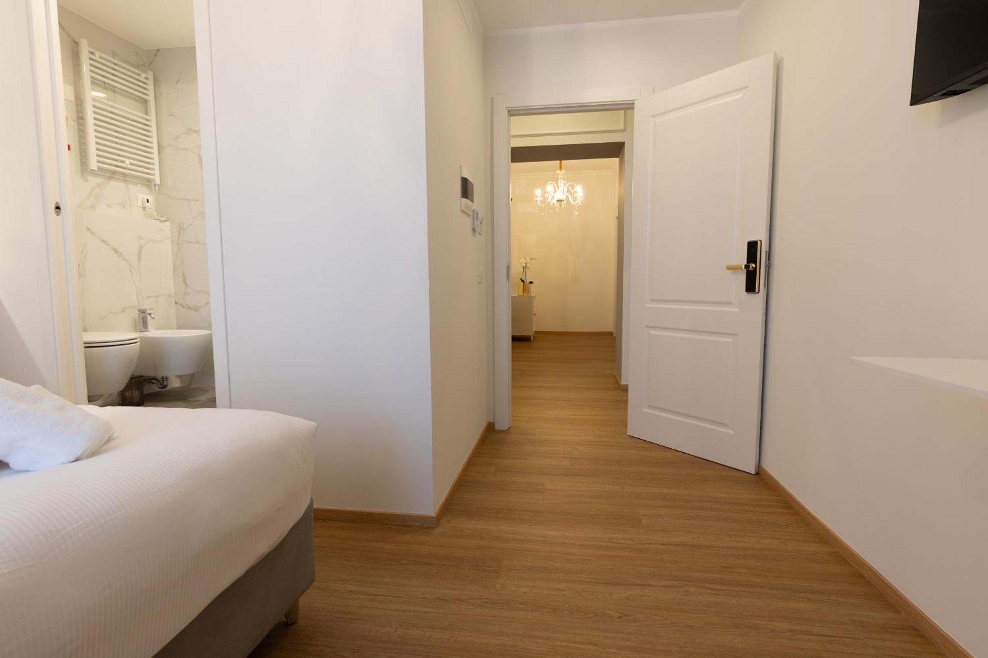 De Vince Suites - Luxury Rooms - Roma Termini מראה חיצוני תמונה