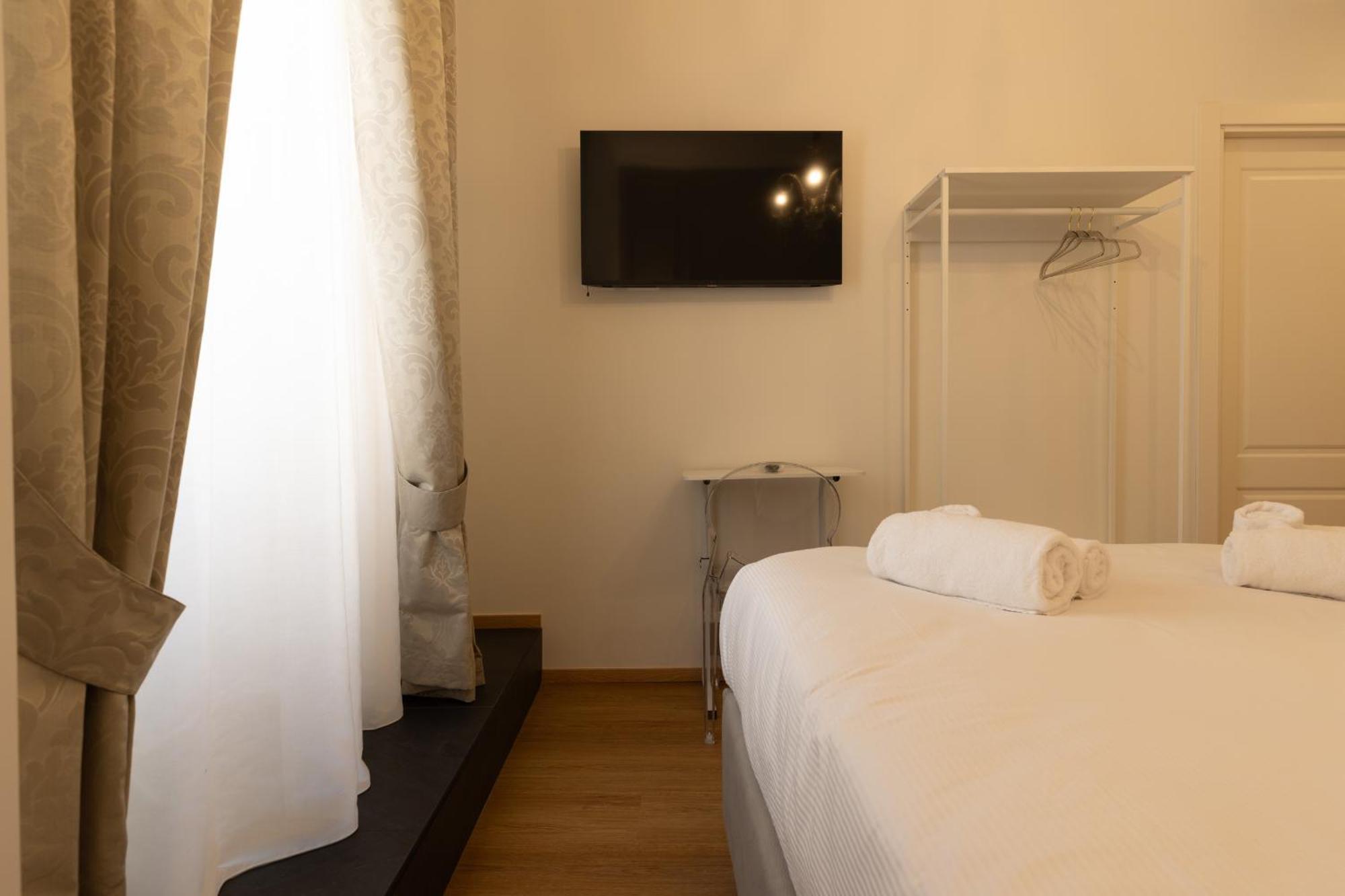 De Vince Suites - Luxury Rooms - Roma Termini מראה חיצוני תמונה