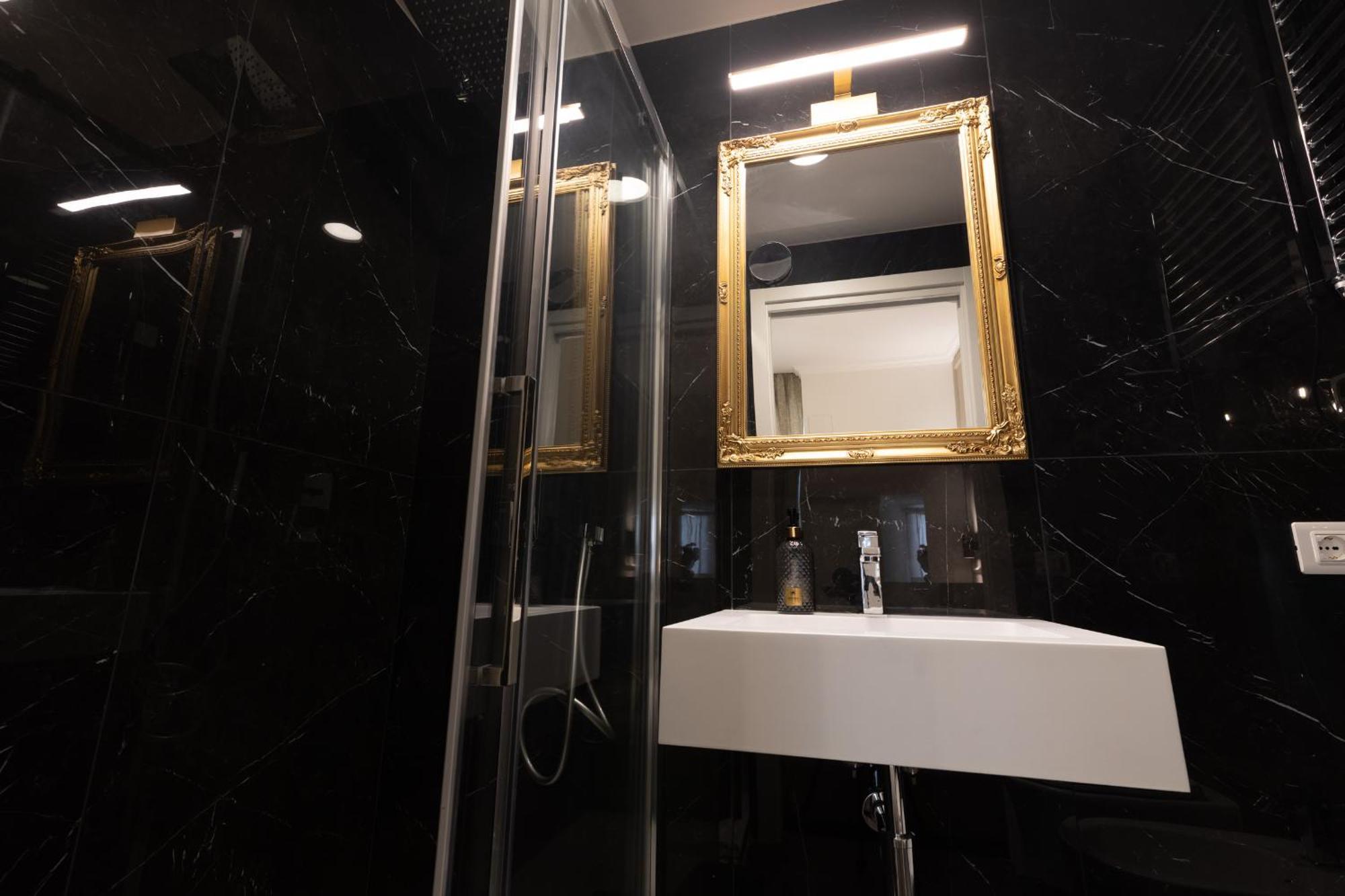 De Vince Suites - Luxury Rooms - Roma Termini מראה חיצוני תמונה